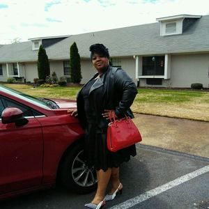 Meet your Posher, Phyllis